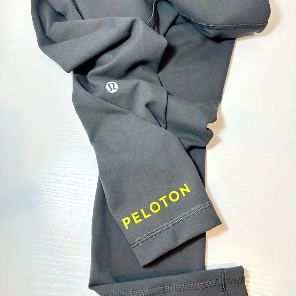 Lululemon x Peloton Wunder Train Tight 25”, Size 2